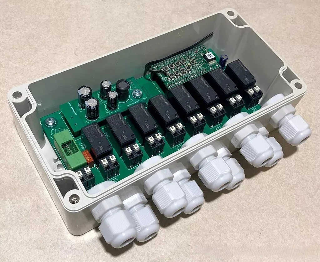 Schaltaktor Homematic 8-fach für 230V im IP65 Gehäuse für Gartenbewässerung Open